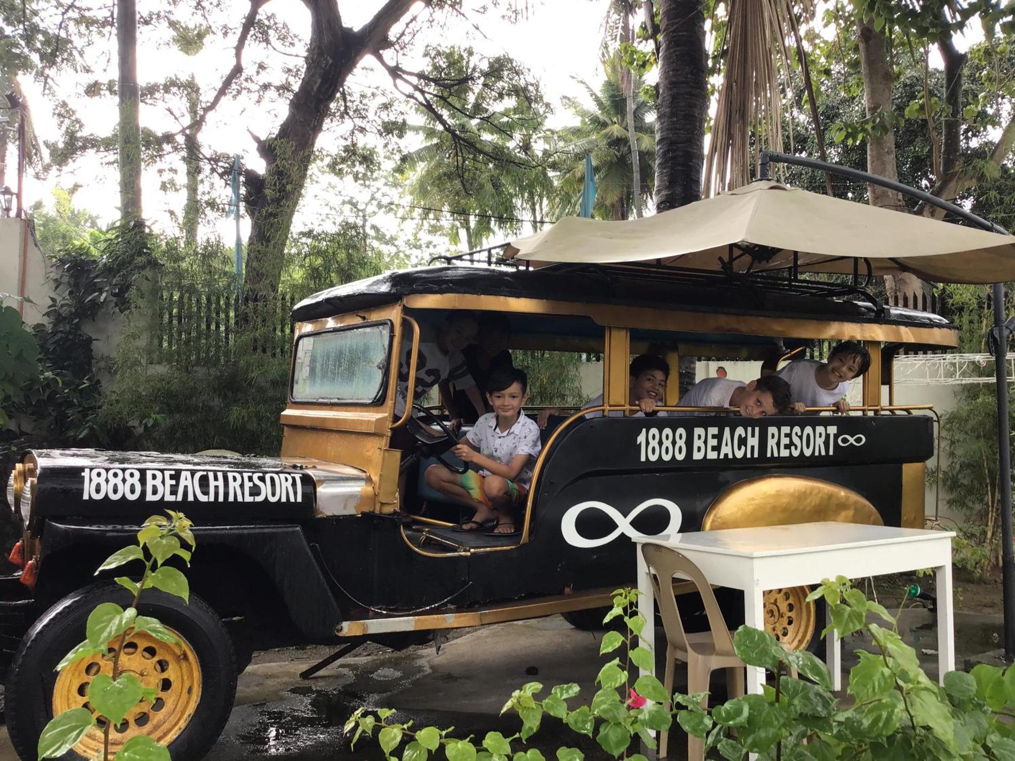 1888 Beach Resort Dumaguete City Екстер'єр фото
