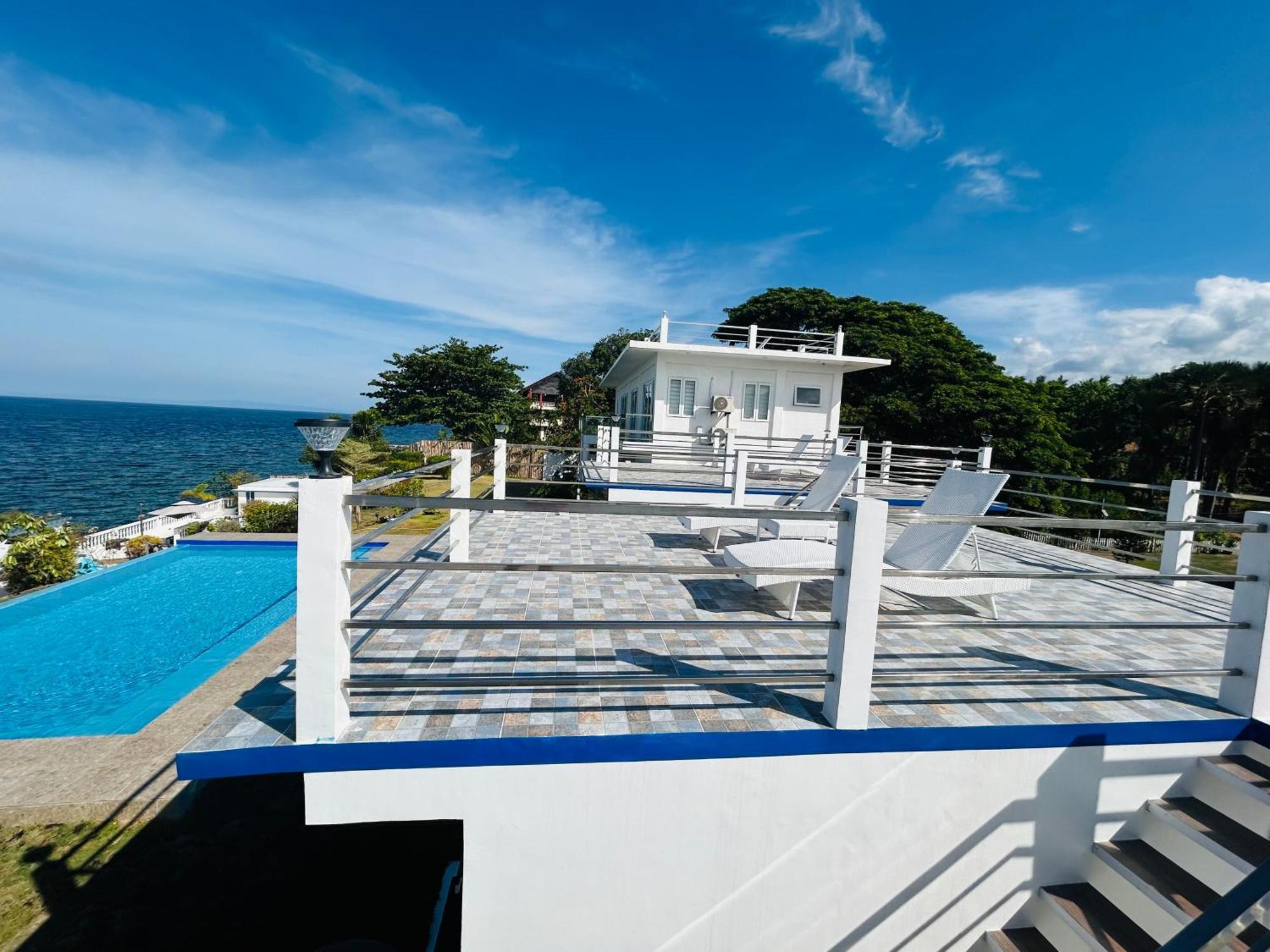 1888 Beach Resort Dumaguete City Екстер'єр фото